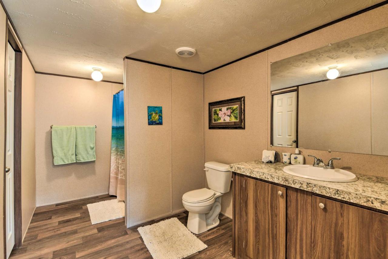 Quaint Port Oconnor Home - 3 Mi To Beach! Port O'Connor Bagian luar foto