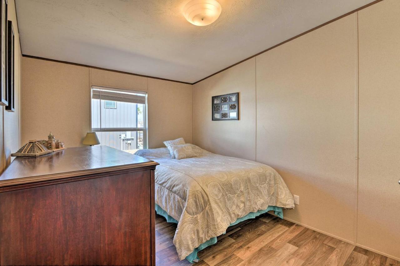 Quaint Port Oconnor Home - 3 Mi To Beach! Port O'Connor Bagian luar foto