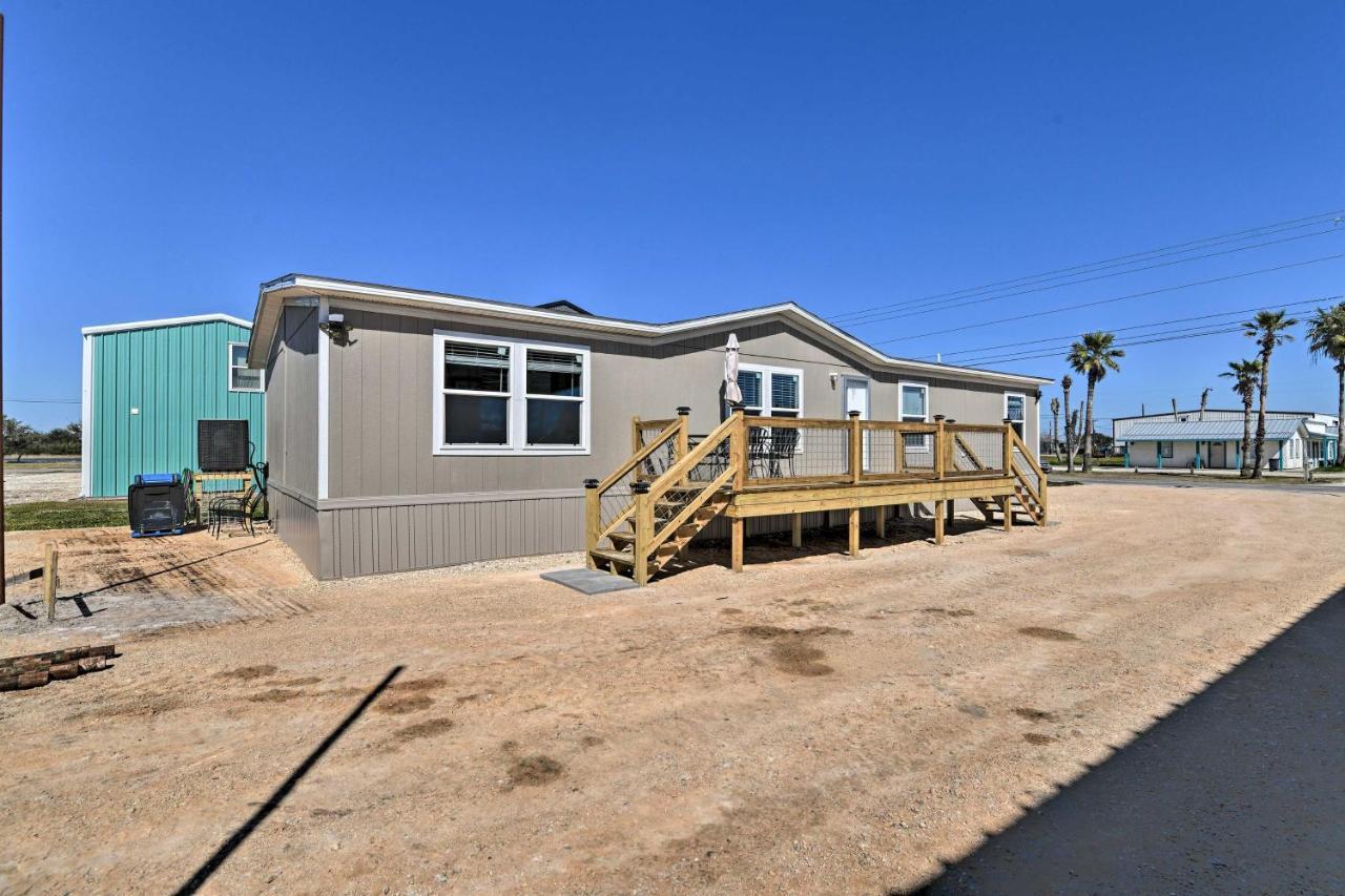 Quaint Port Oconnor Home - 3 Mi To Beach! Port O'Connor Bagian luar foto